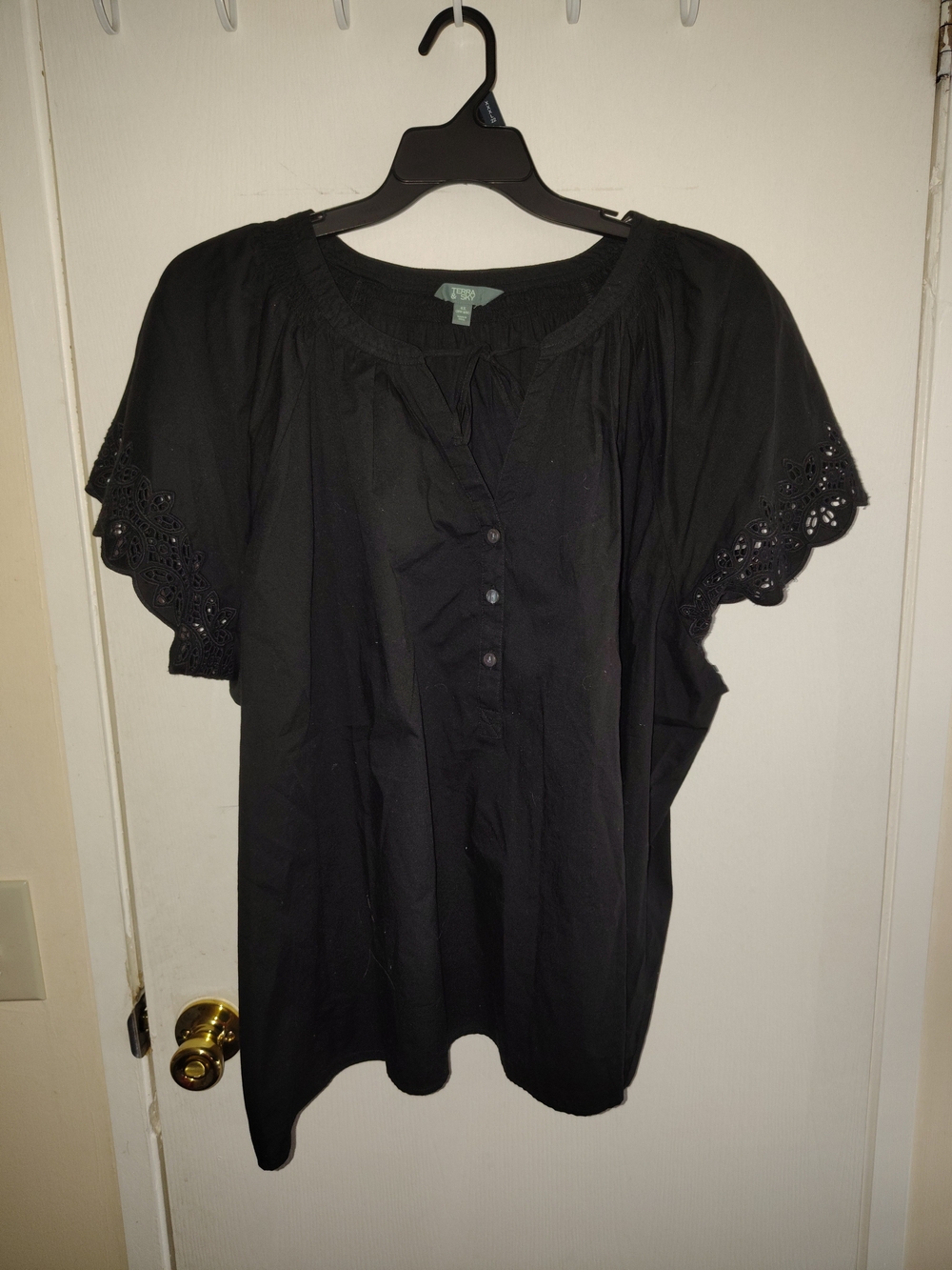 Terra & Sky Black Eyelet Sleeve Peasant Blouse